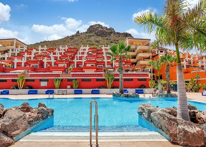 Incredible Sunset Apartment, Huge Terrace, Parking, Air C アデヘ