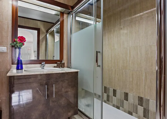 Incredible Sunset Apartment, Huge Terrace, Parking, Air C アパート アデヘ